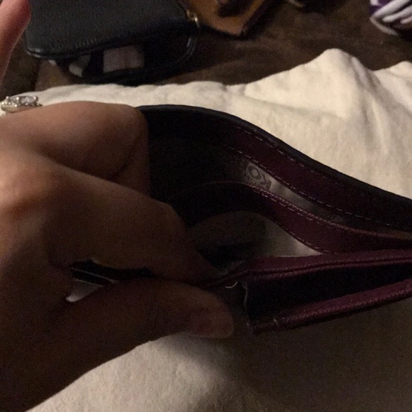 Michael Kors Wallet - Picture 4 of 7